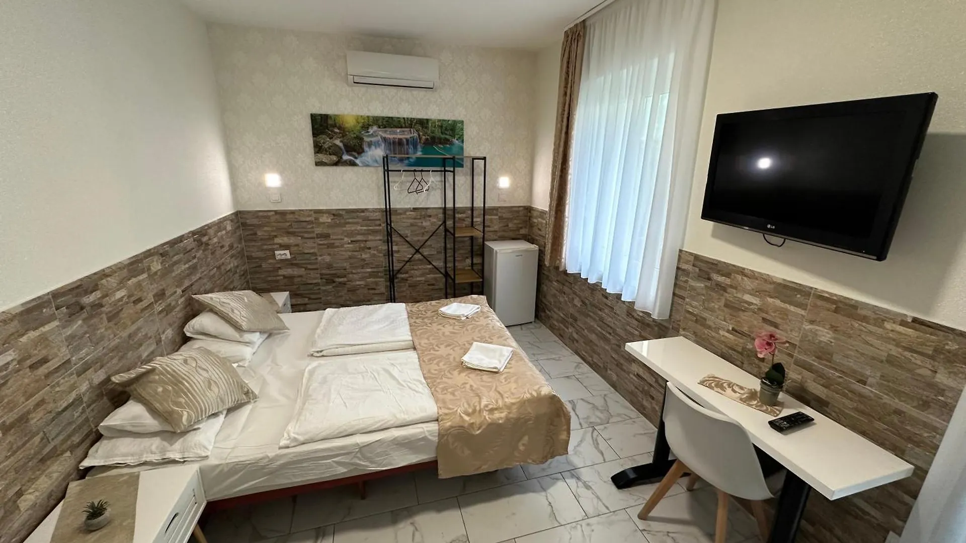 Mosoly Szallashely Szeged Guest house