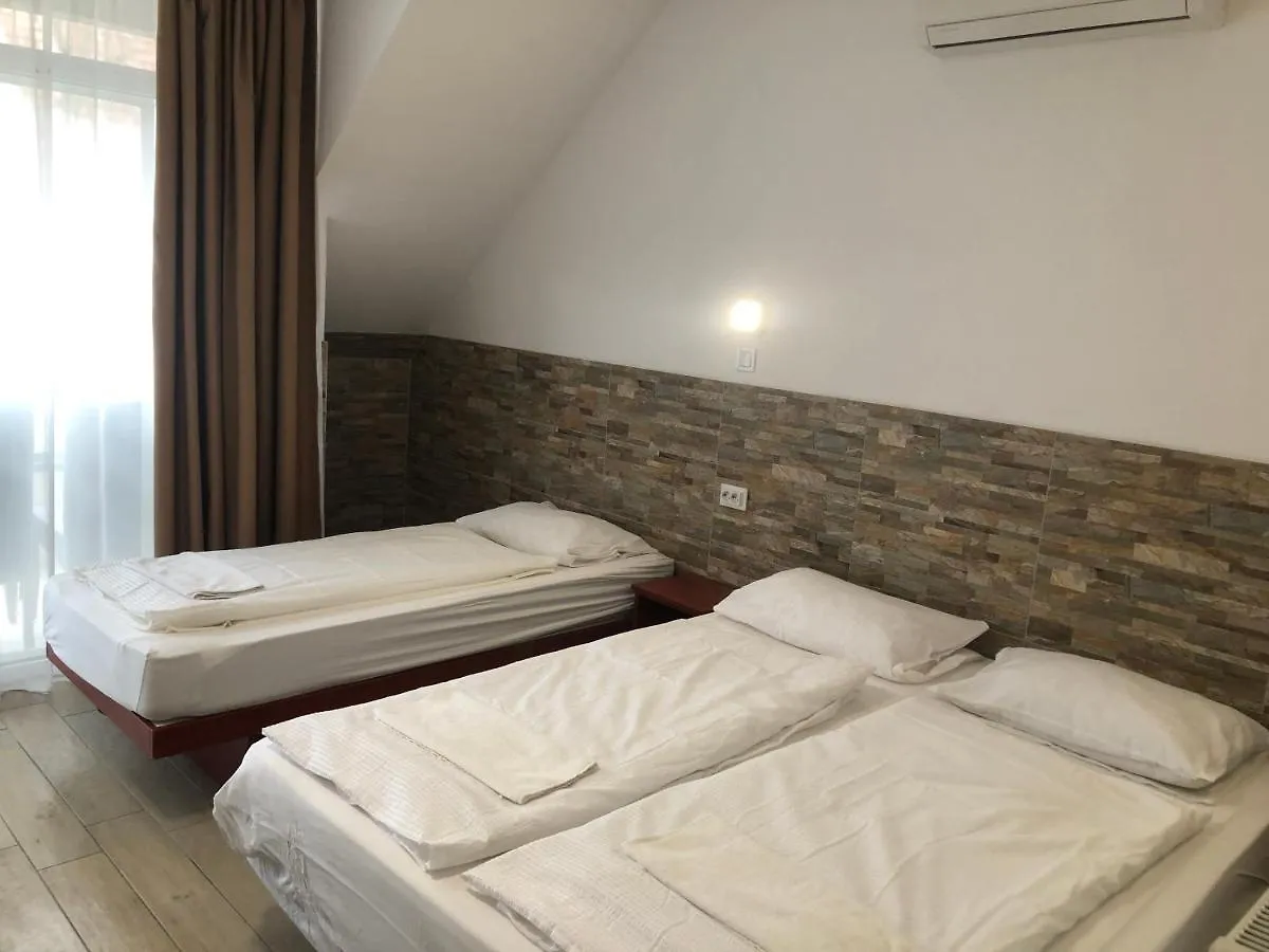 Mosoly Szallashely Hotel Szeged 2*,  Hungary